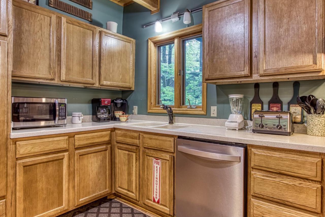 Mountain Lake Lodge, Hot Tub, Theater Room, 1089 Free Tickets Each Paid Day, Dollywood And More Sevierville Dış mekan fotoğraf
