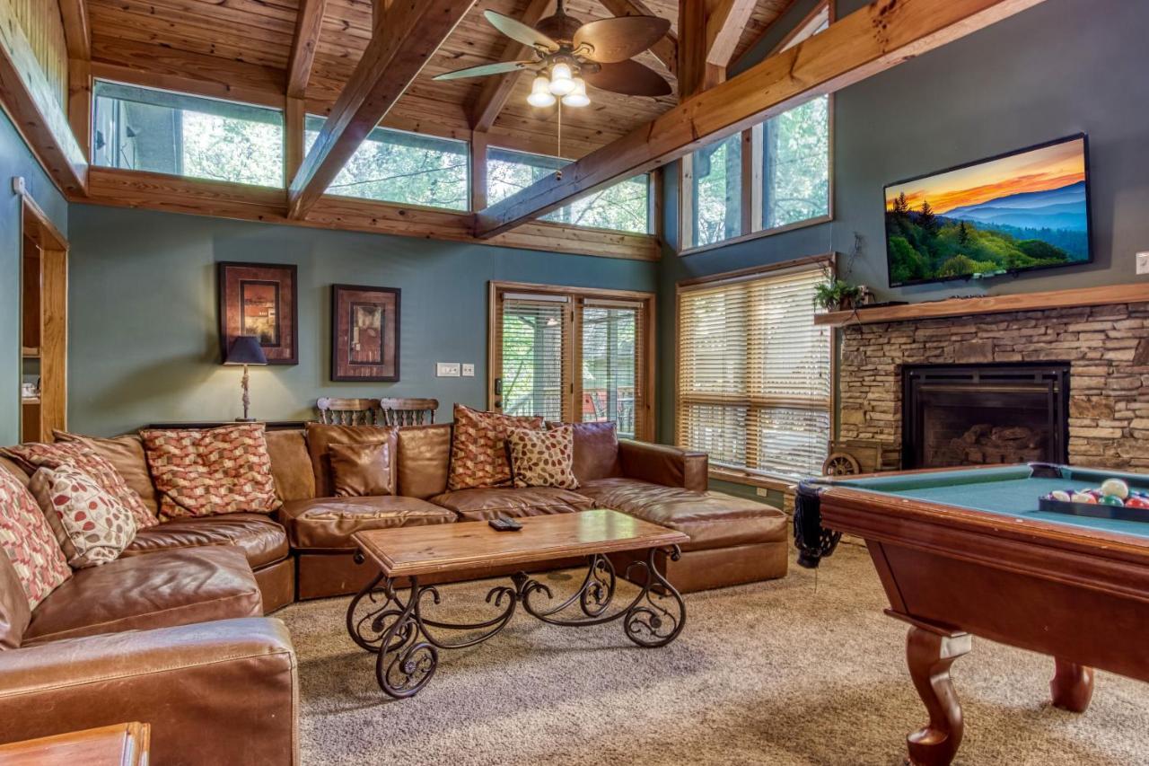 Mountain Lake Lodge, Hot Tub, Theater Room, 1089 Free Tickets Each Paid Day, Dollywood And More Sevierville Dış mekan fotoğraf