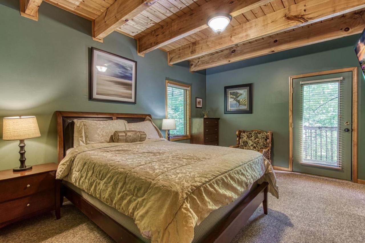 Mountain Lake Lodge, Hot Tub, Theater Room, 1089 Free Tickets Each Paid Day, Dollywood And More Sevierville Dış mekan fotoğraf