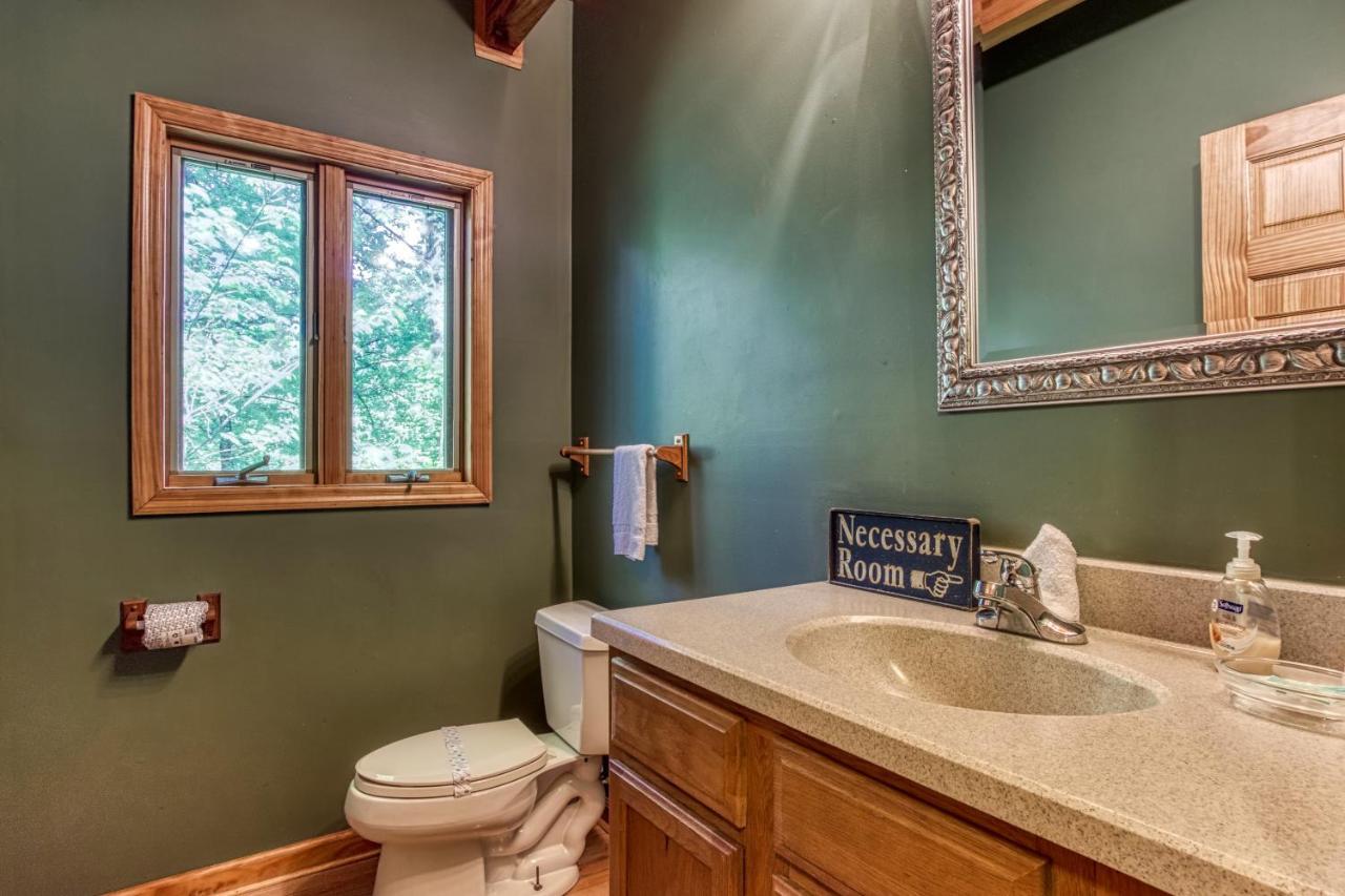 Mountain Lake Lodge, Hot Tub, Theater Room, 1089 Free Tickets Each Paid Day, Dollywood And More Sevierville Dış mekan fotoğraf