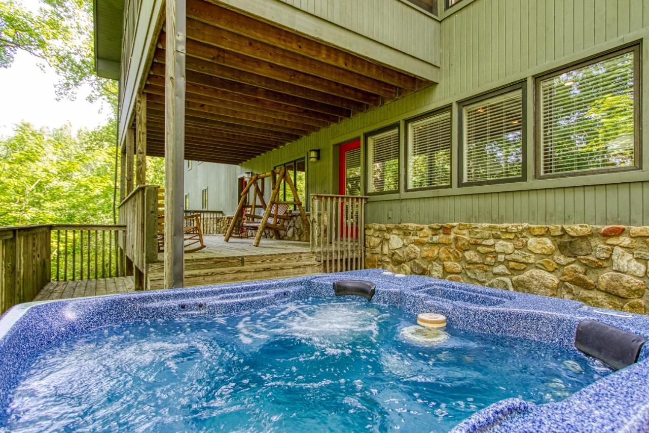 Mountain Lake Lodge, Hot Tub, Theater Room, 1089 Free Tickets Each Paid Day, Dollywood And More Sevierville Dış mekan fotoğraf